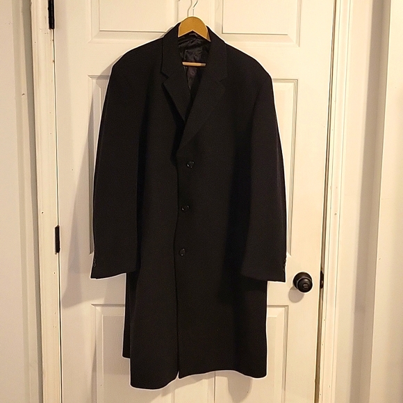 Peacoat, Jos A.Bank brand in great shape. - Picture 1 of 1